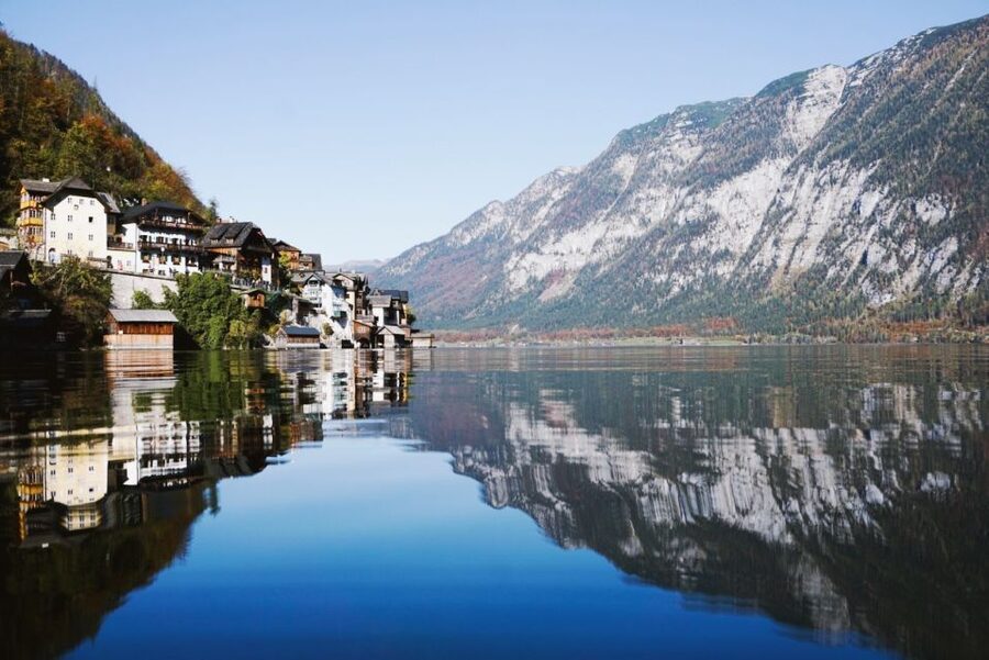 Vienna: Hallstatt & Alpine Peaks Day Trip with Admont Abbey - The best seasons for this day out