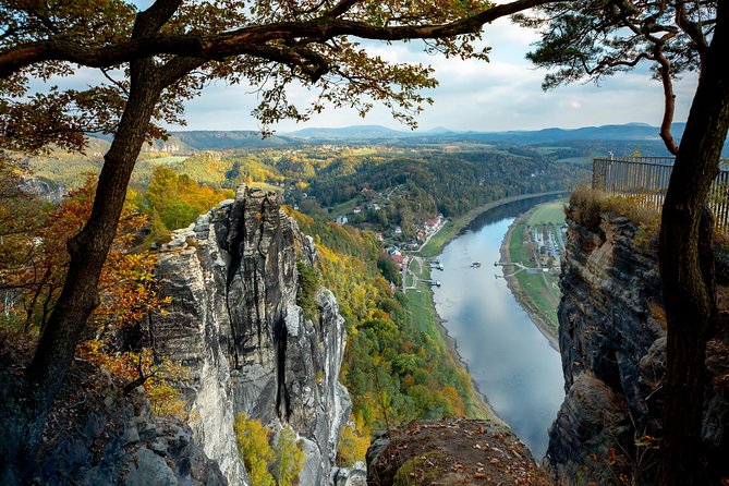 VIP Best Reviews: Bohemian & Saxon Switzerland from Prague - Pravčická Gate and the longer hike option
