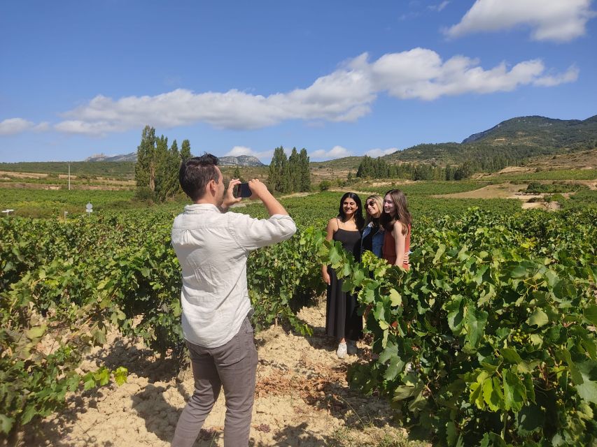 Wine Tour: 2 wineries in La Rioja - Two wineries, two ways to understand Rioja